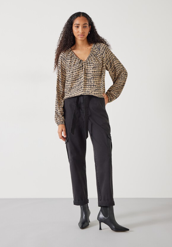 Elise Relaxed V-Neck Printed Blouse