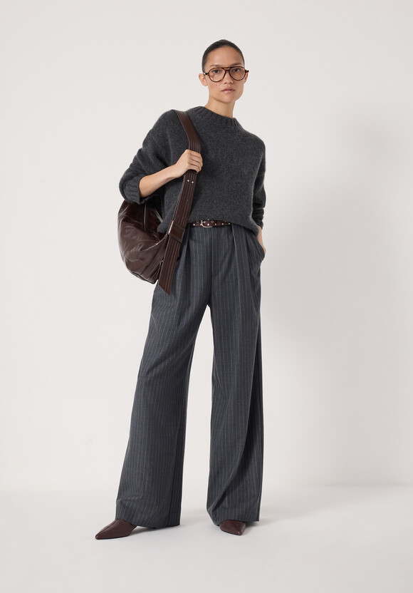 Cora Relaxed Chunky Cashmere Crew Jumper