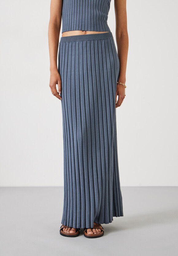 Mazey Rib Knitted Maxi Skirt