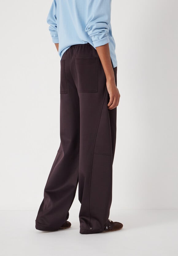 Barrel Leg Jogger