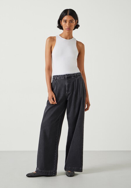 Lya Pleated Wide Leg Jeans