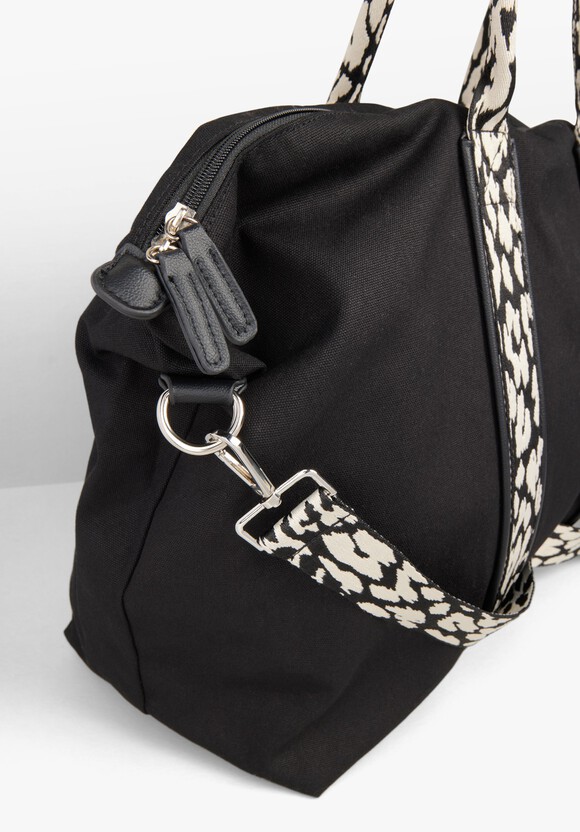 Ingham Holdall