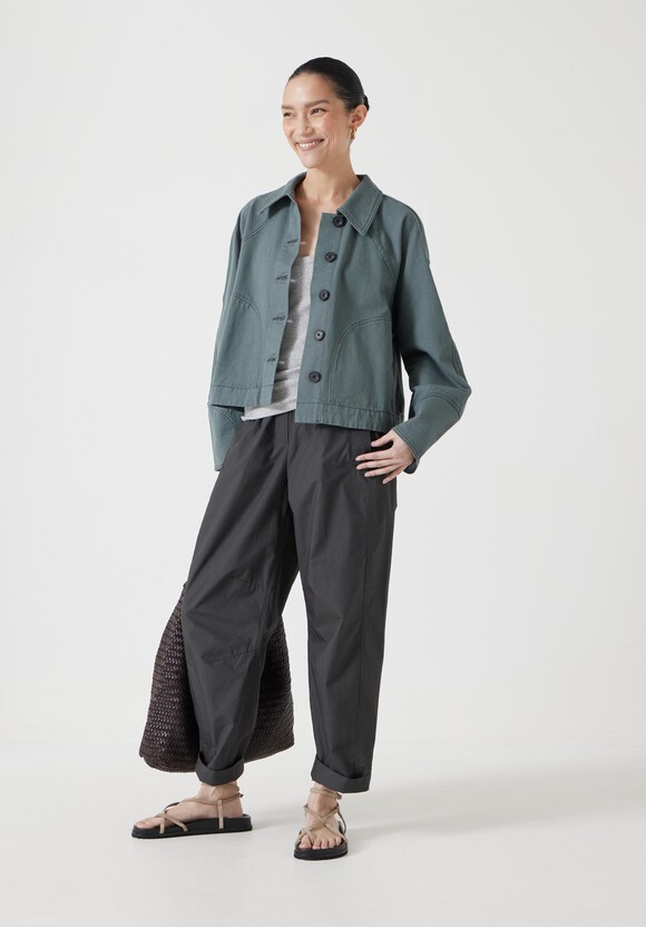 Barrel Sleeve Swing Jacket