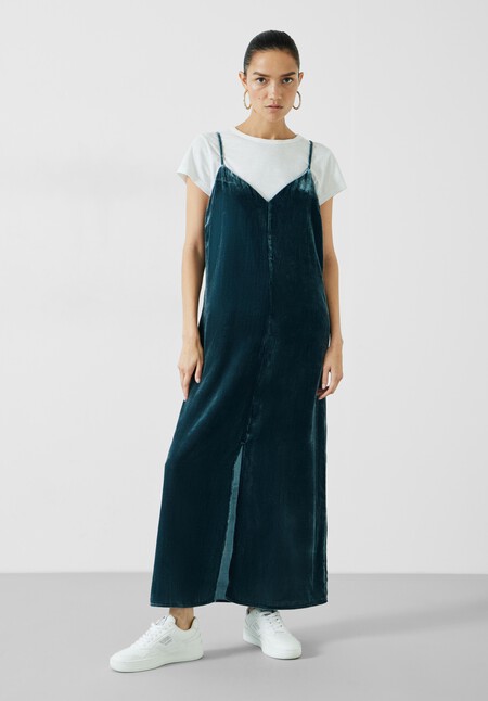 Leila Split Velvet Midi Dress