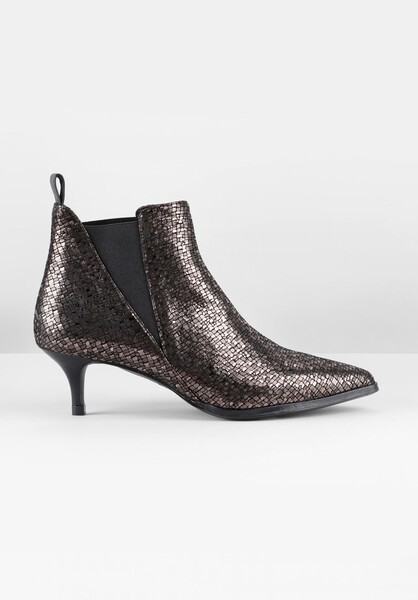 Petworth Boots