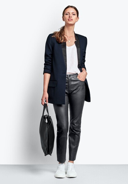 Shelley Blazer