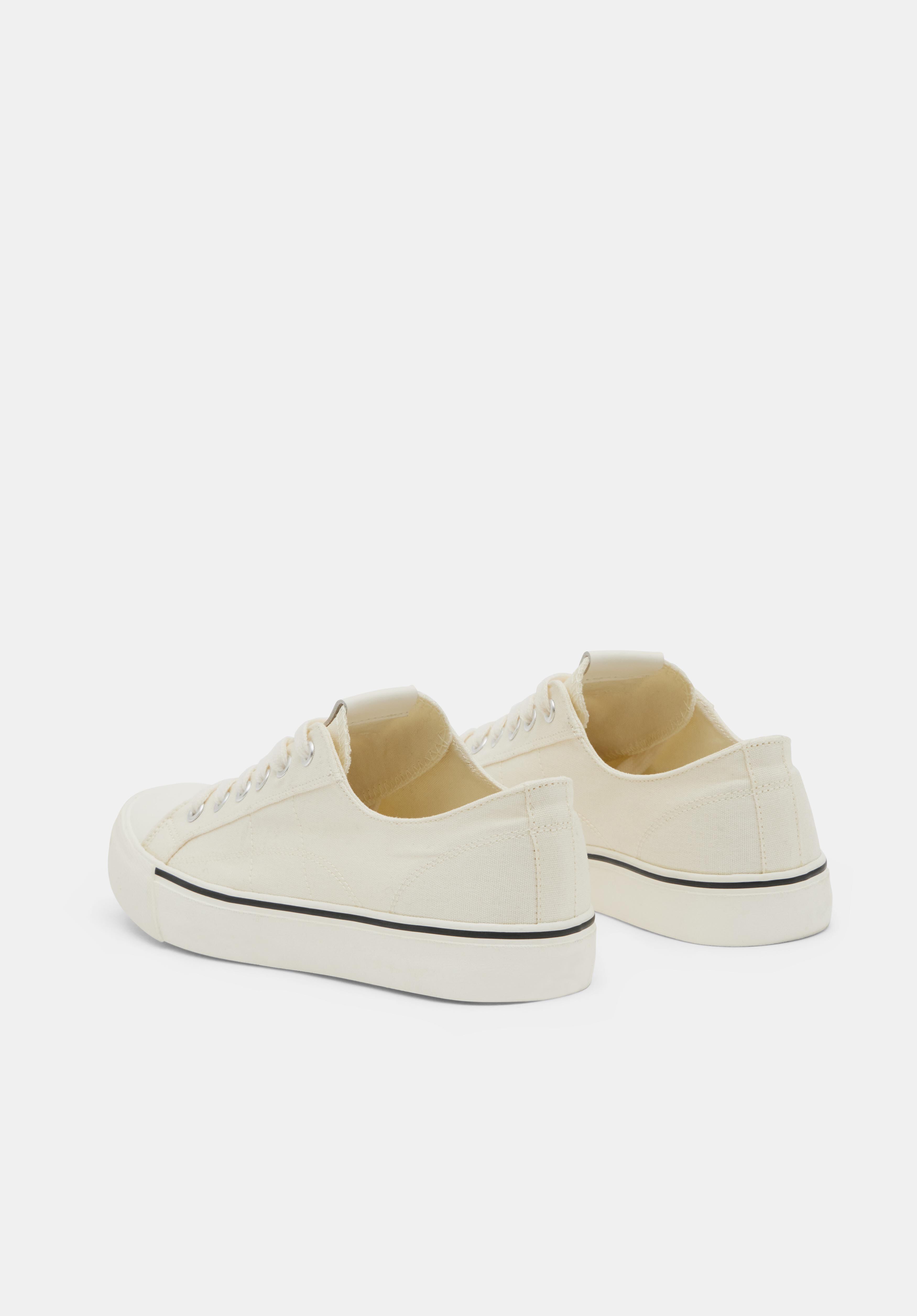 Finley Canvas Sneakers Off White hush