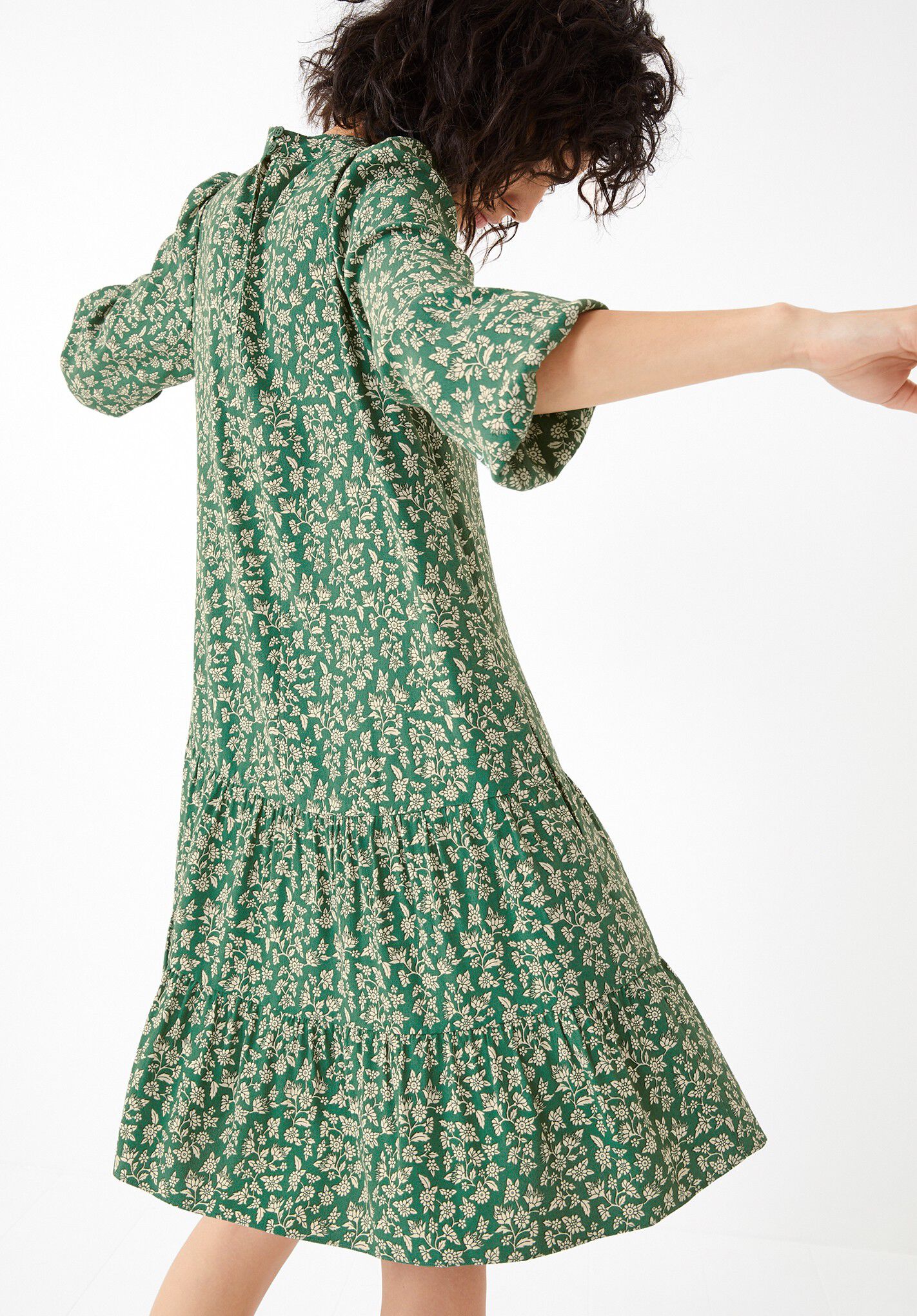 betsy adam green dress