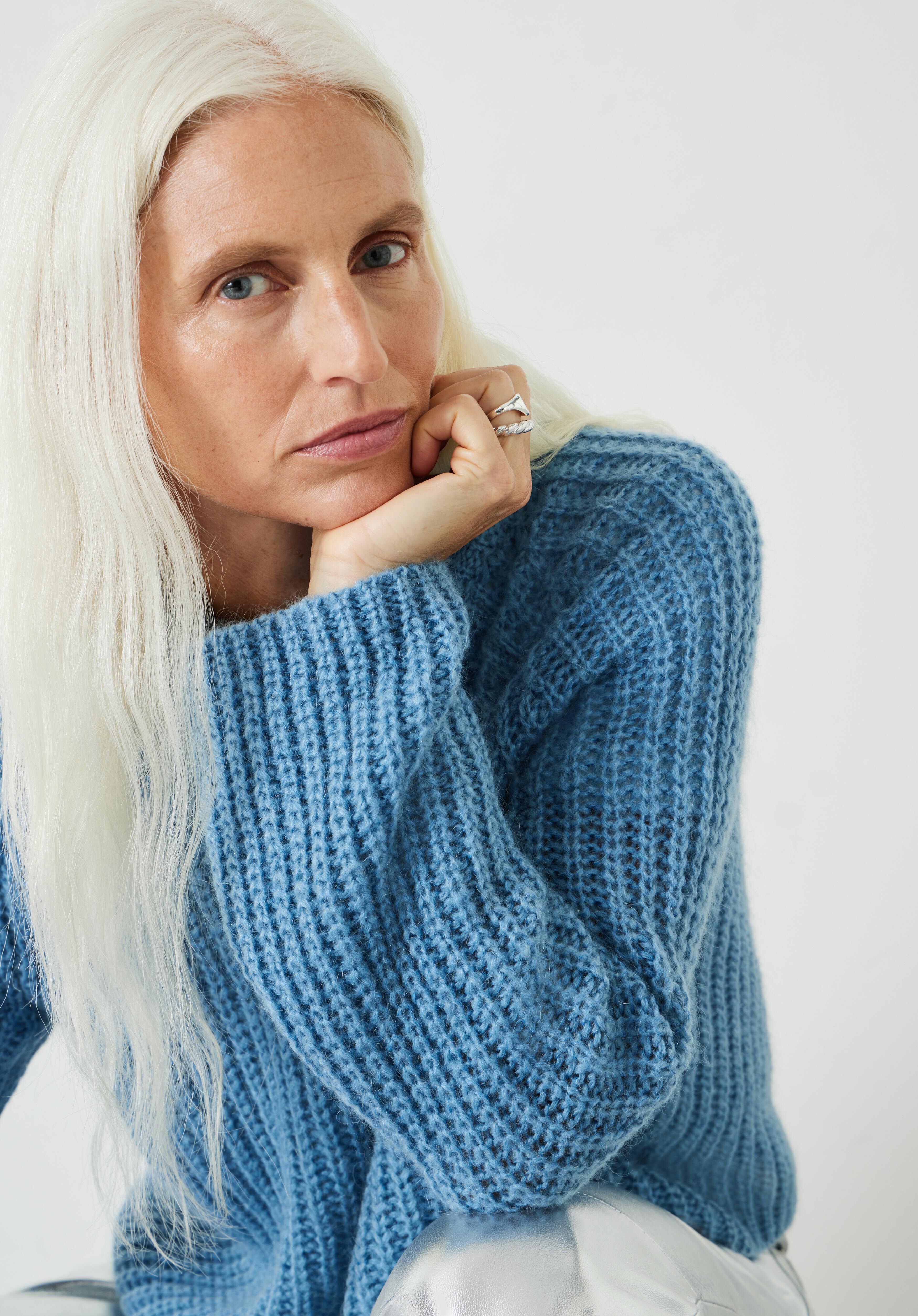 Light blue sale fluffy jumper