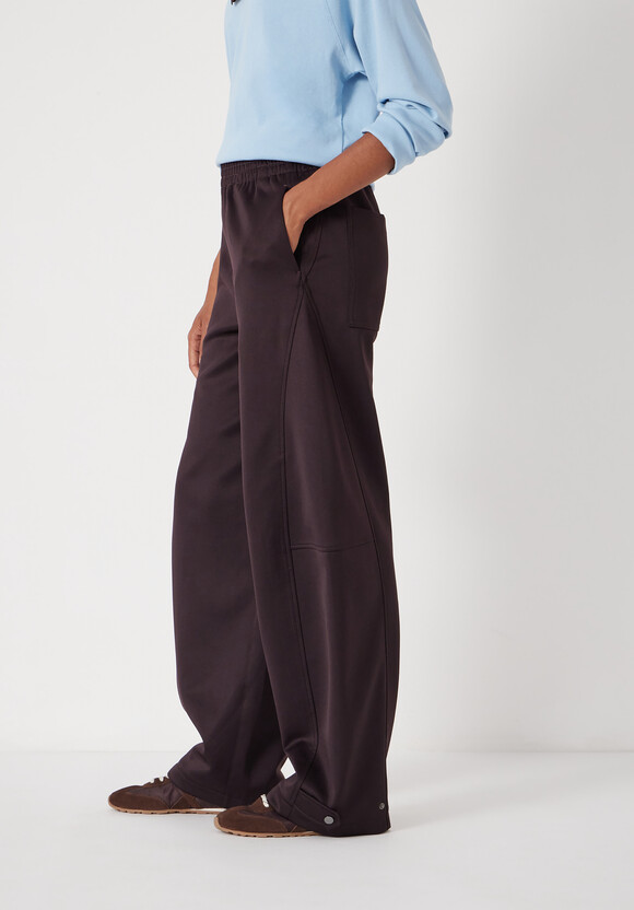 Barrel Leg Jogger