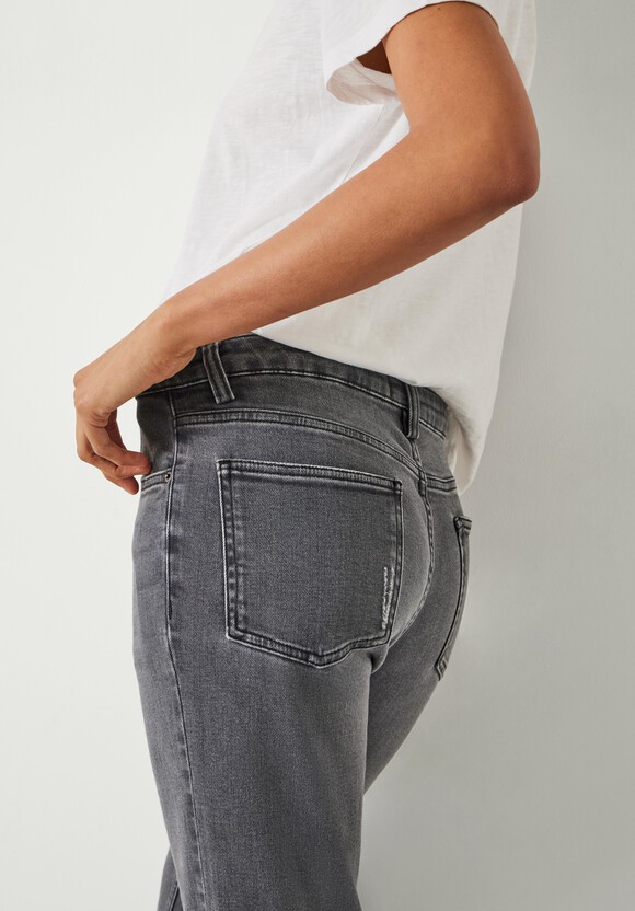 Agnes Straight Leg Jeans
