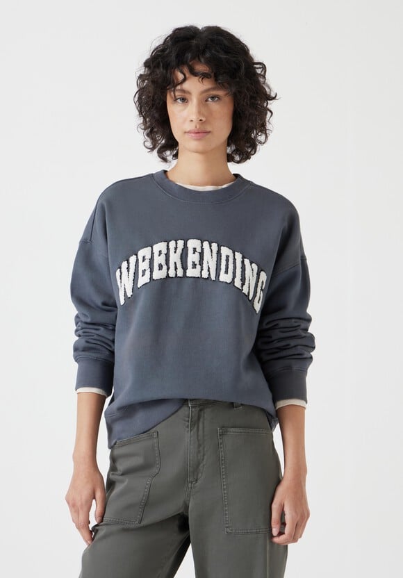 Weekending Graphic Sweatshirt