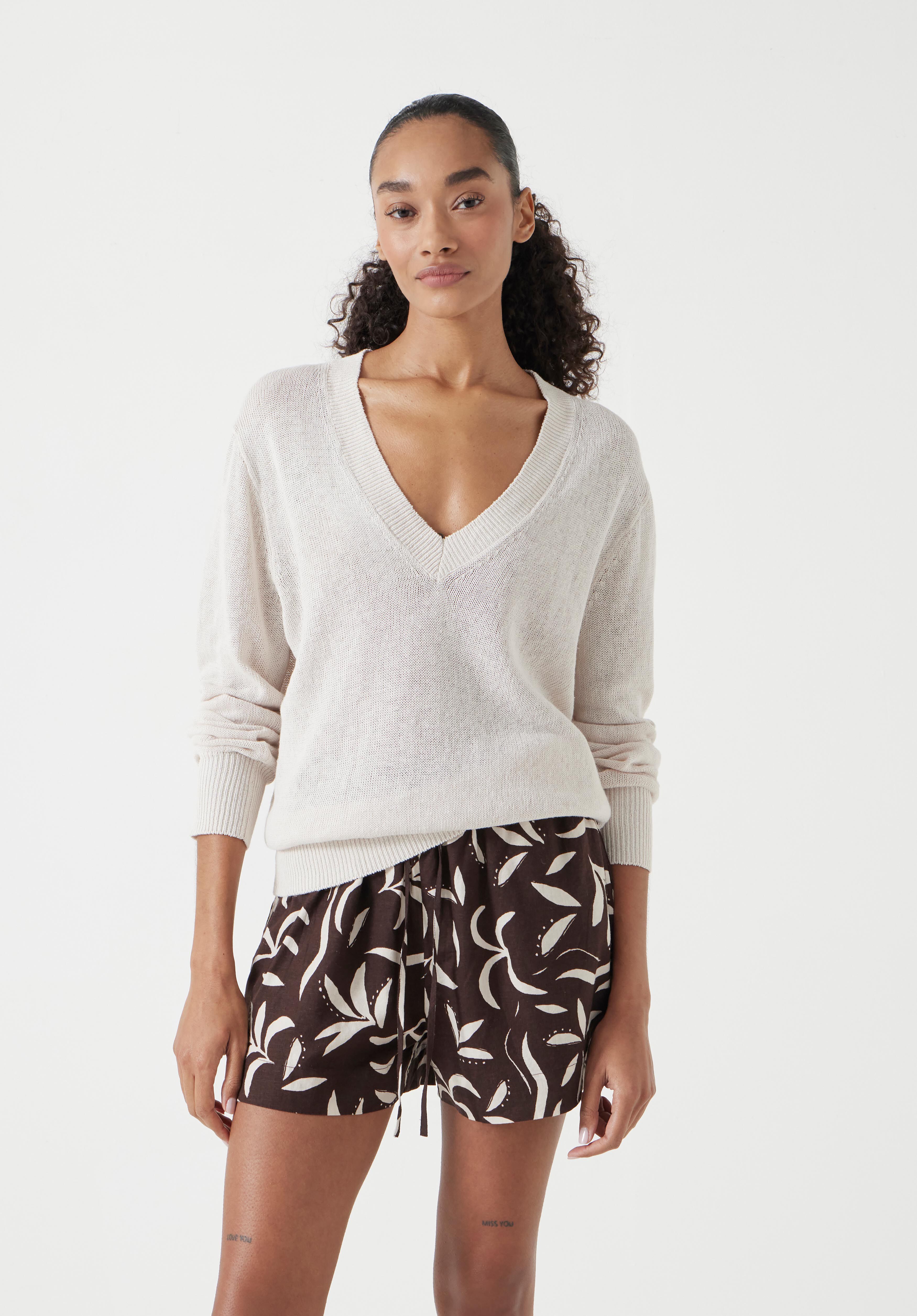 Linen Blend V Neck Jumper | Netural | hush Linen Blend V Neck Jumper | Netural | hush