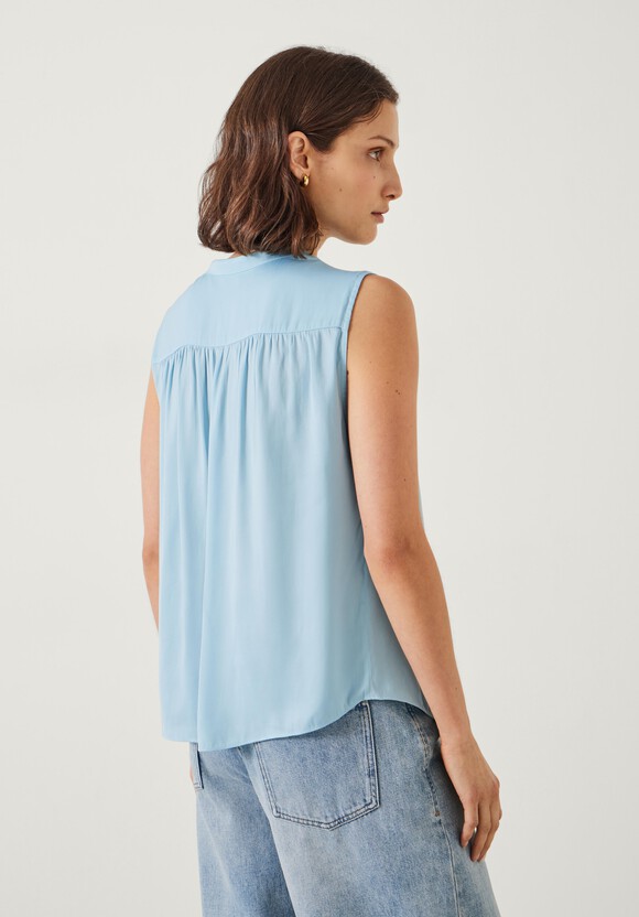 Kyla V-Neck Blouse