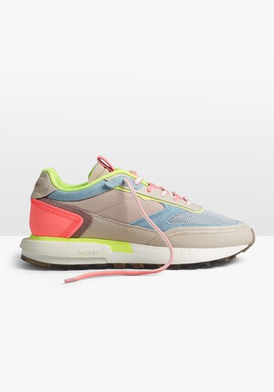 Hoff Tribe Trainers
