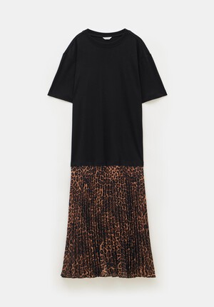 Esme Short Sleeve Pleated Midi Dress