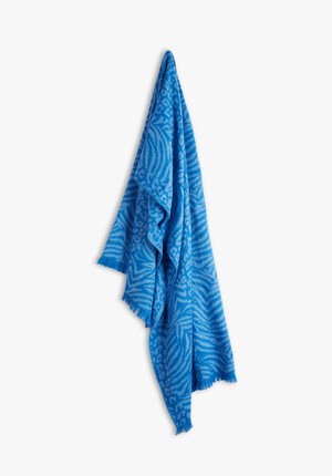 Lucetta Scarf