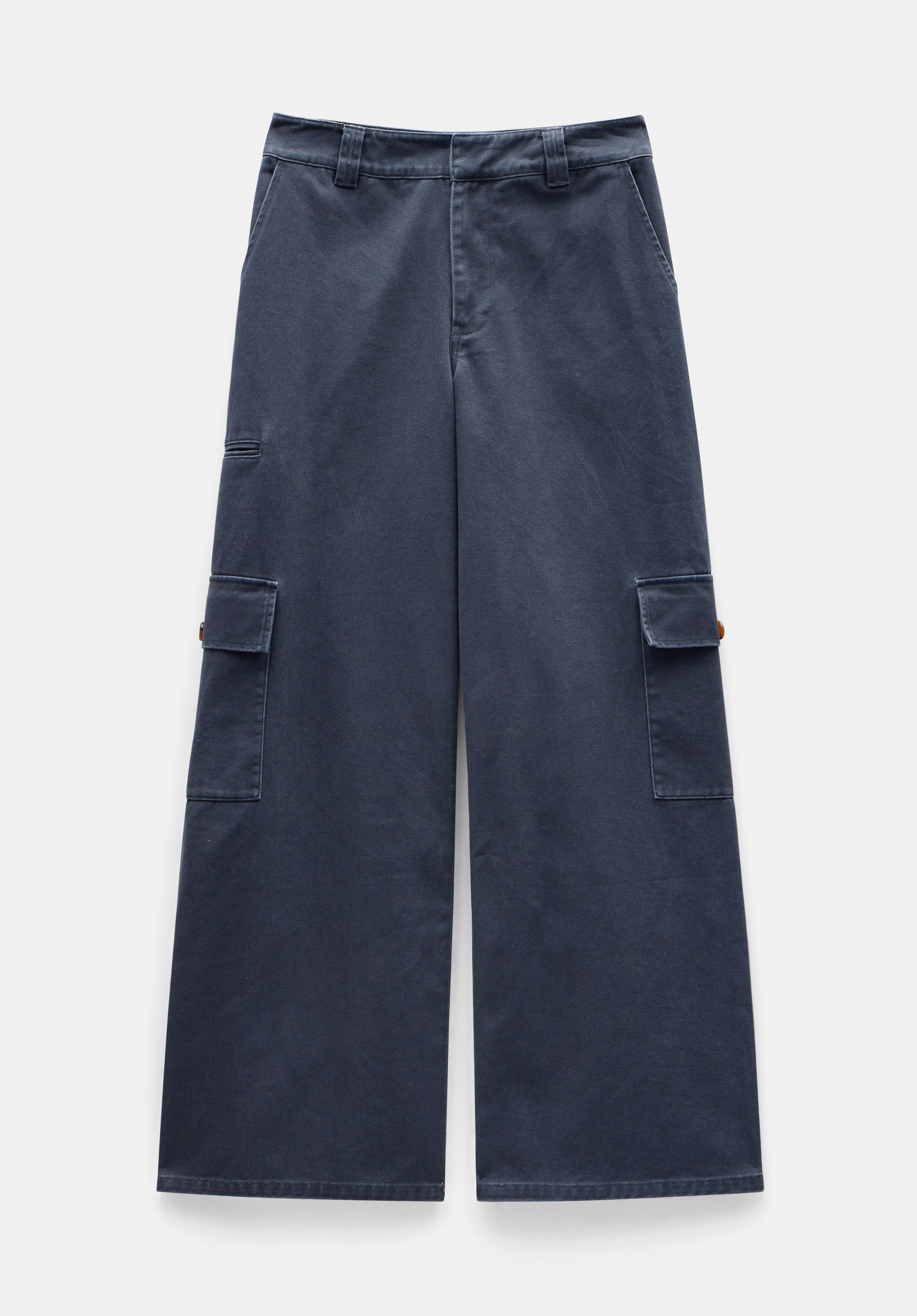 Short leg cargo trousers top