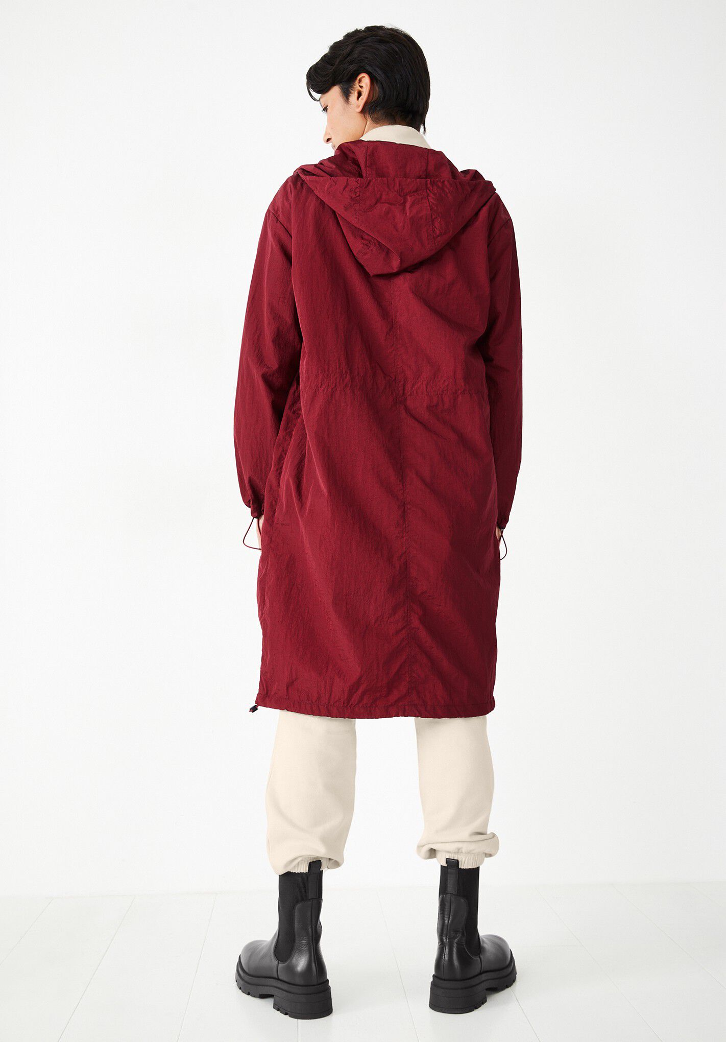 Long red raincoat deals