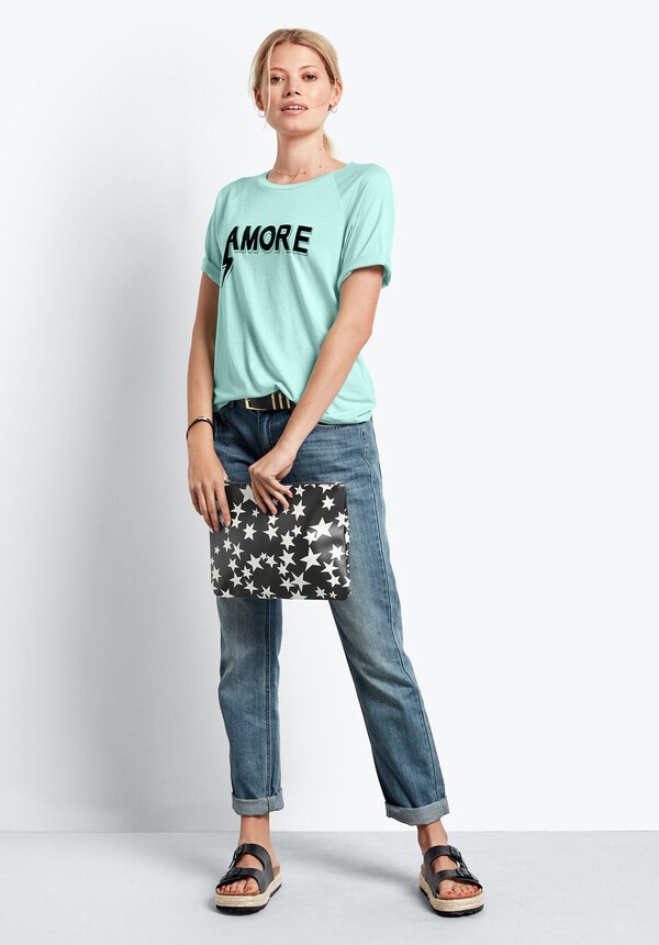 Amore Tee