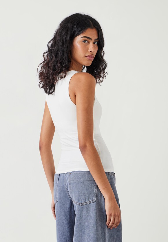 Jade Wide Strap Scoop Vest