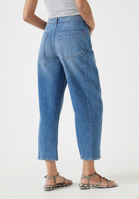 Cordelia Barrel Leg Jeans