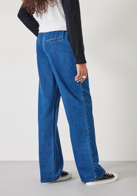 Slouchy Tie Waist Jeans
