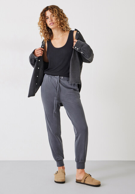 Ribbed Scoop Vest