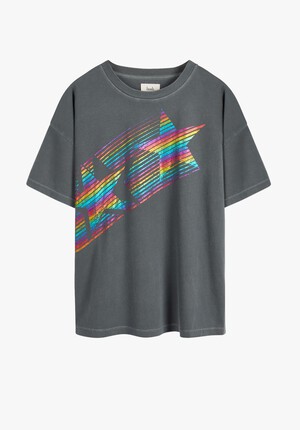 Rainbow Star Boxy T-Shirt