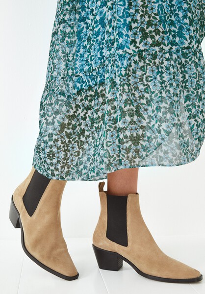 Boston Suede Boots