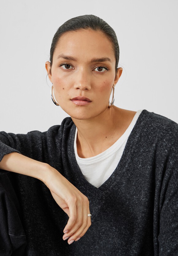 Elle Supersoft V-Neck Top