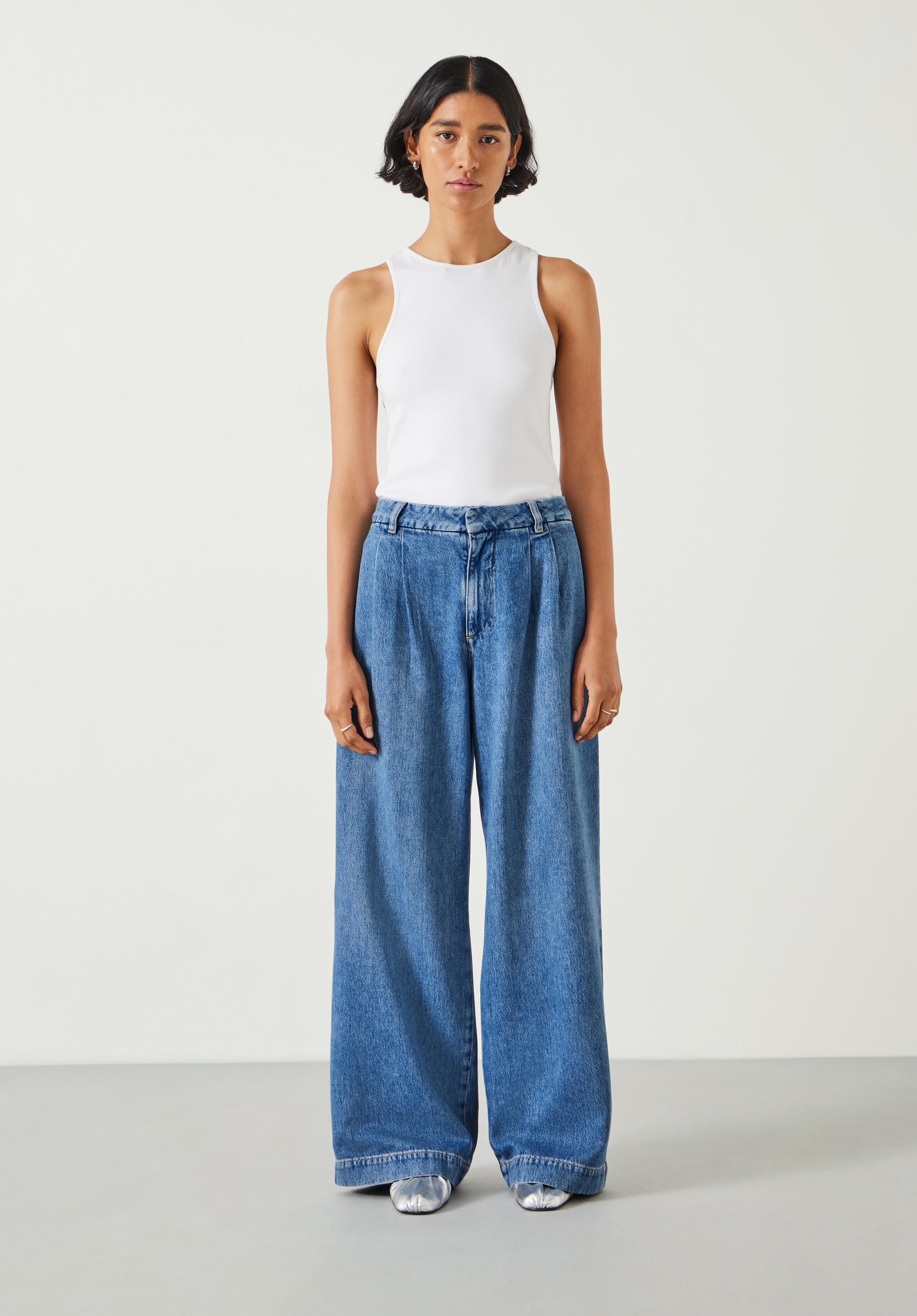 Wide leg pleated jeans best sale