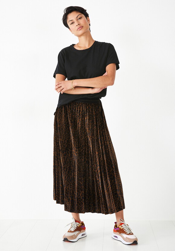 Thea Velour Pleated Skirt