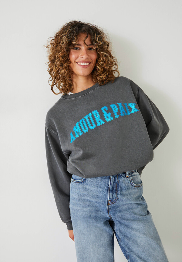 L'Amour & Paix Sweatshirt