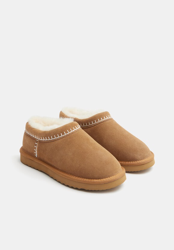 Padded Collar Sheepskin Snug Slippers