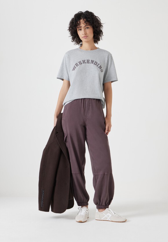Weekending Graphic T-Shirt