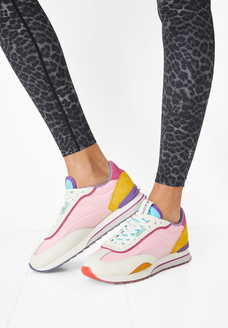 Hoff Art Trainers