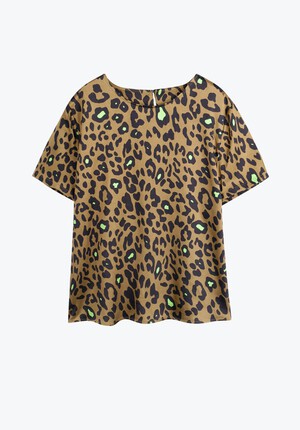 Naomi Woven Tee