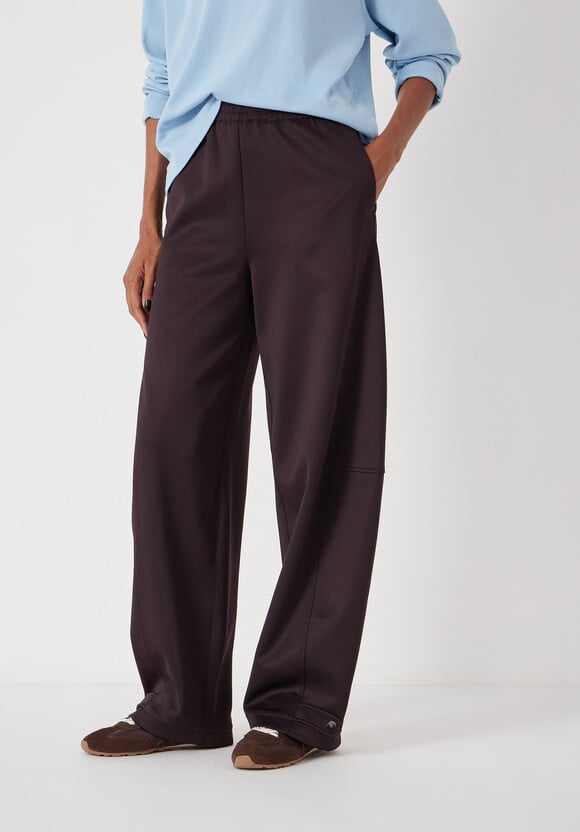 Barrel Leg Jogger