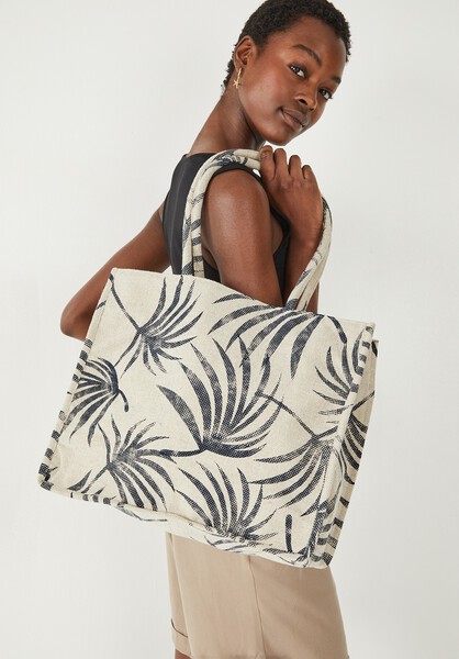 Pia Printed Tote
