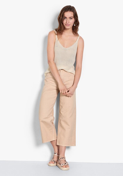 Elizabeth V Knitted Vest Top