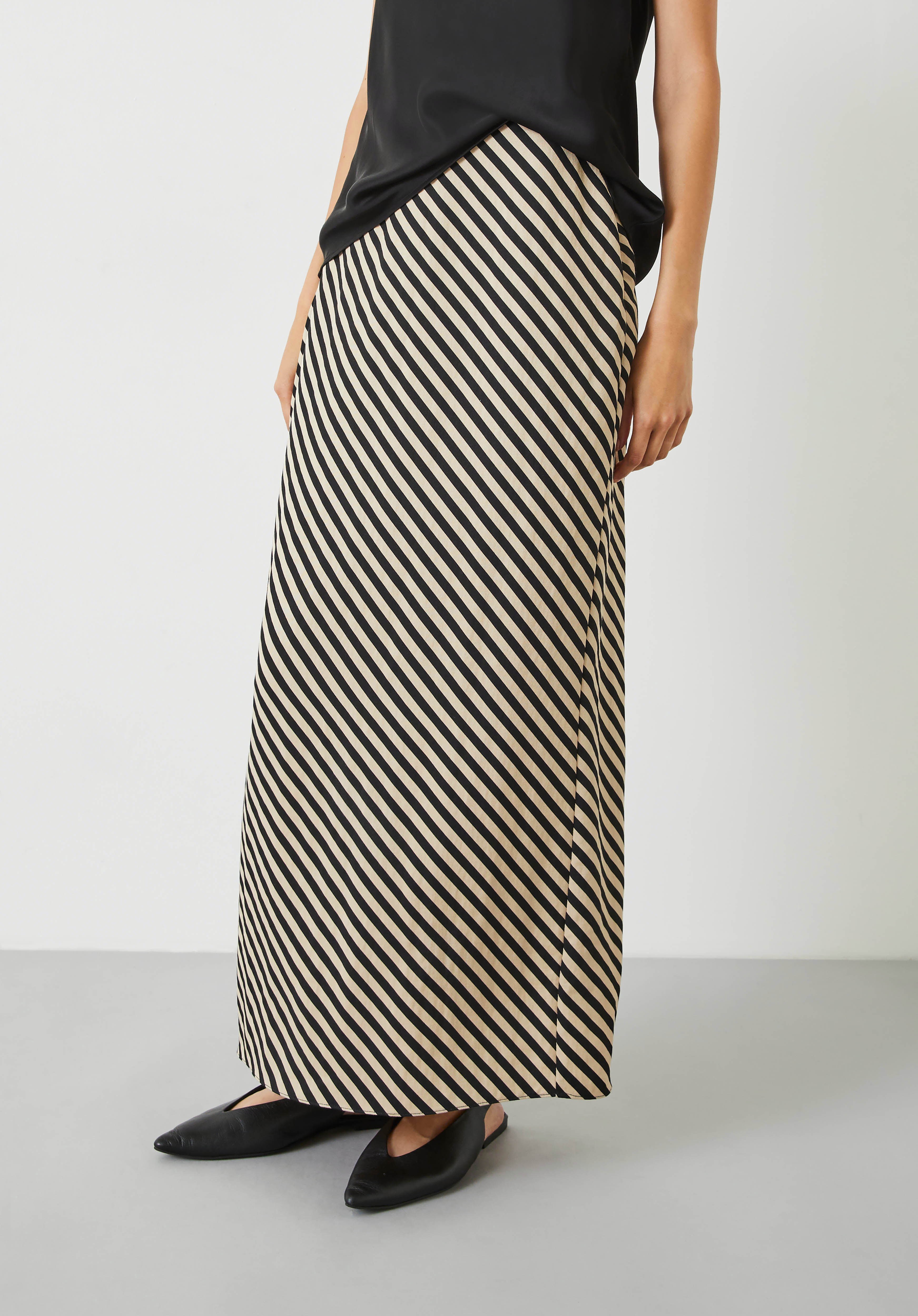 Striped maxi skirt uk hot sale