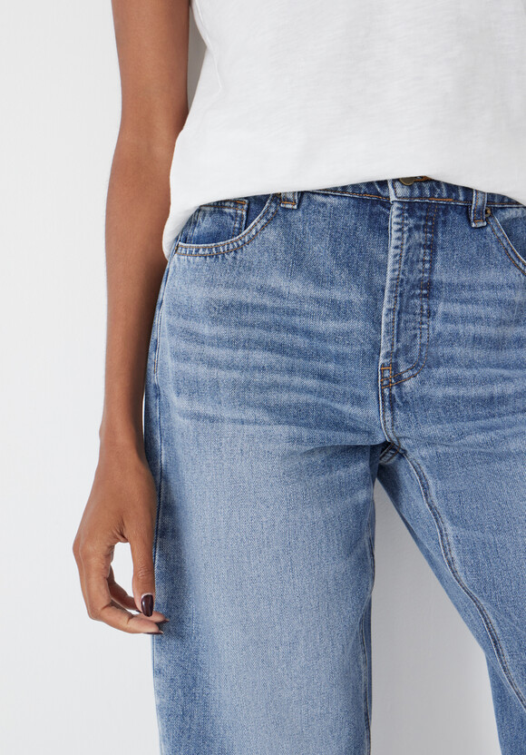 Button Fly Boyfriend Jean