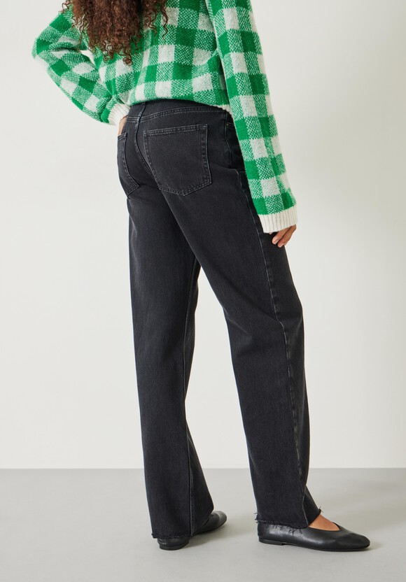 Remy Straight Raw Hem Jeans