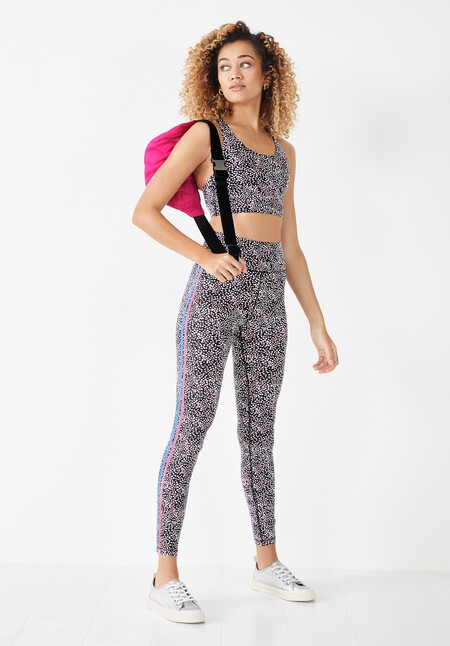 Victoria Contrast Sports Bra