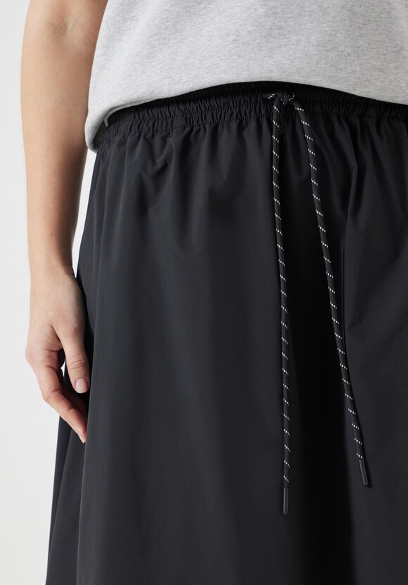 Aya Technical Pull On Midi Skirt