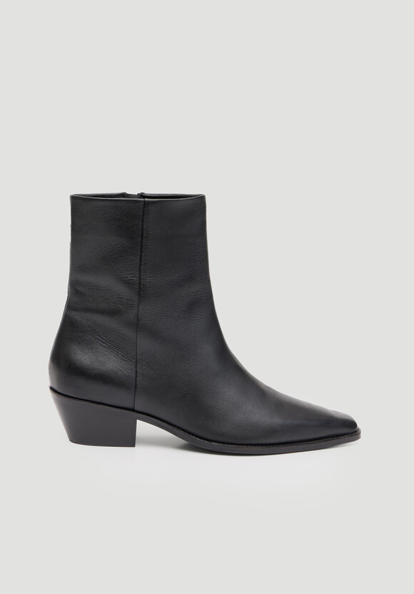 Leather Square Toe Boots