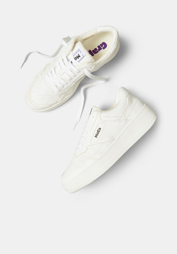 MoEa GN1-04 Trainer