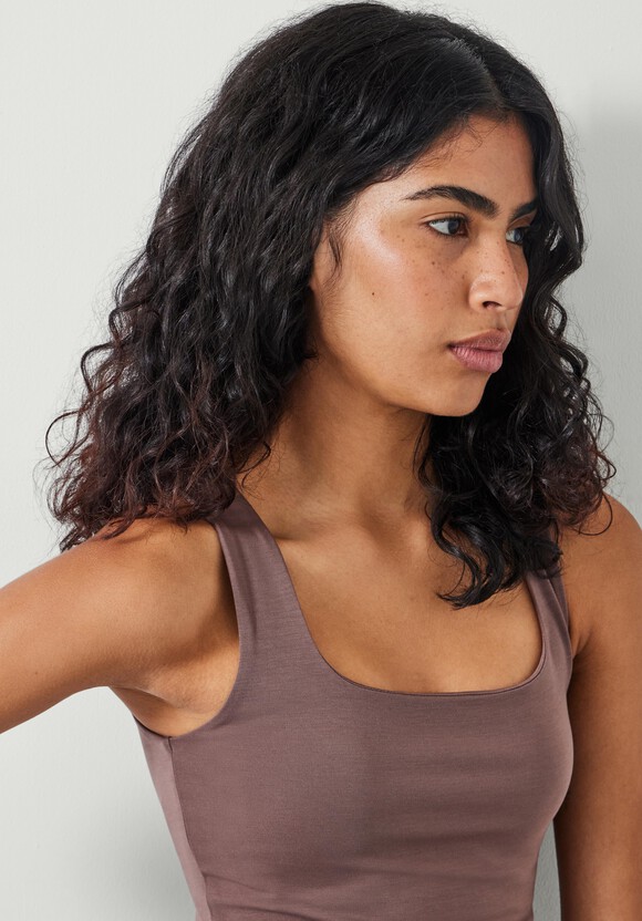 Jade Wide Strap Scoop Vest