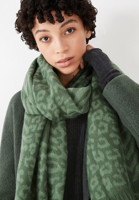 Lucetta Scarf